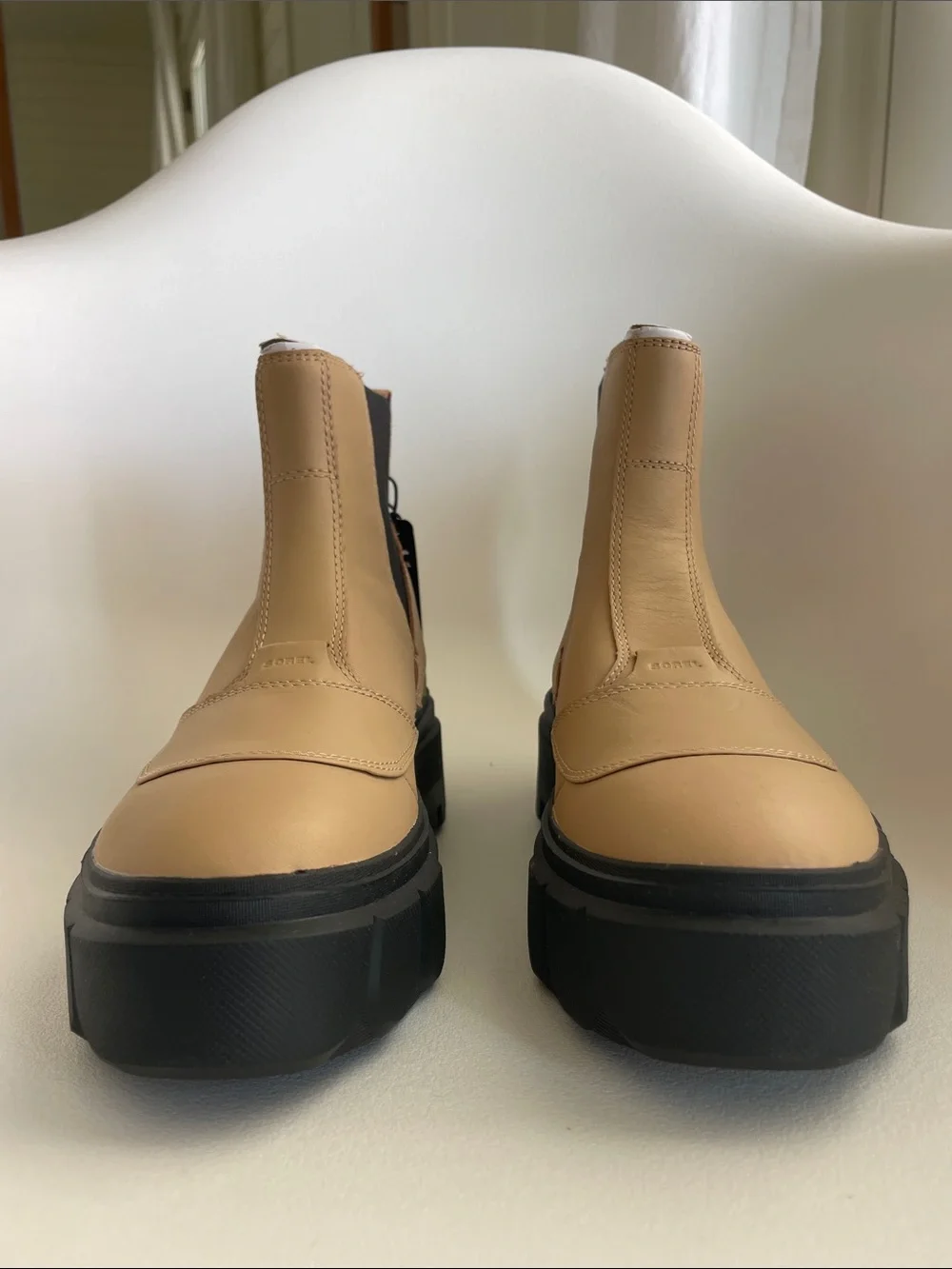 Sorel Caribou X Chelsea Waterproof Boots in Canoe/Jet size 8